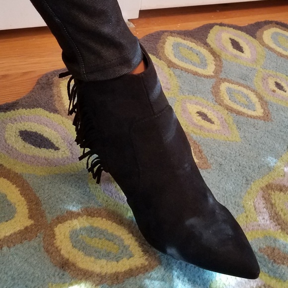 NIB Qupid Black Vegan Suede Tassel Ankle Booties - Picture 2 of 4